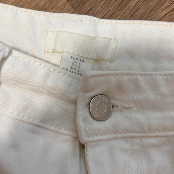 H&M Cream Jeans - Picture 2 of 3